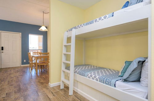 Photo 3 - Charming Family Condo Sleeps 6 Next to Beach