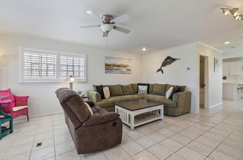 Foto 12 - 3-level Townhome w/ Private Pool & Close to Beach