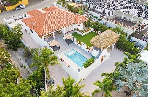 Photo 50 - Luxurious Villa Blou, Steps From Beach Jan Thiel