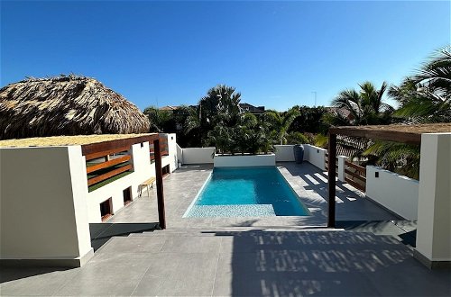 Foto 23 - Luxurious Villa Blou, Steps From Beach Jan Thiel