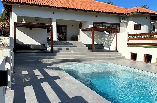 Photo 24 - Luxurious Villa Blou, Steps From Beach Jan Thiel