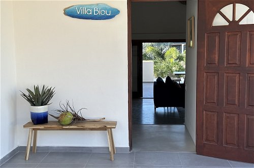 Photo 42 - Luxurious Villa Blou, Steps From Beach Jan Thiel