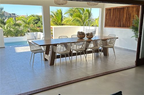 Foto 32 - Luxurious Villa Blou, Steps From Beach Jan Thiel