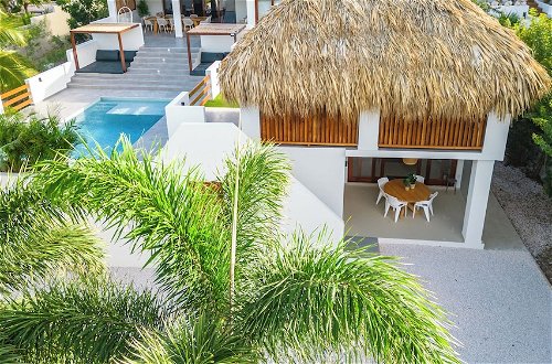 Photo 40 - Luxurious Villa Blou, Steps From Beach Jan Thiel