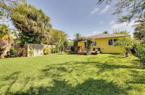 Photo 11 - West Palm Beach Home w/ Fenced-in Yard & Deck