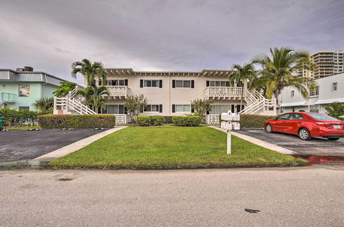 Photo 22 - Cozy West Palm Beach Condo: 1 Block to Shore