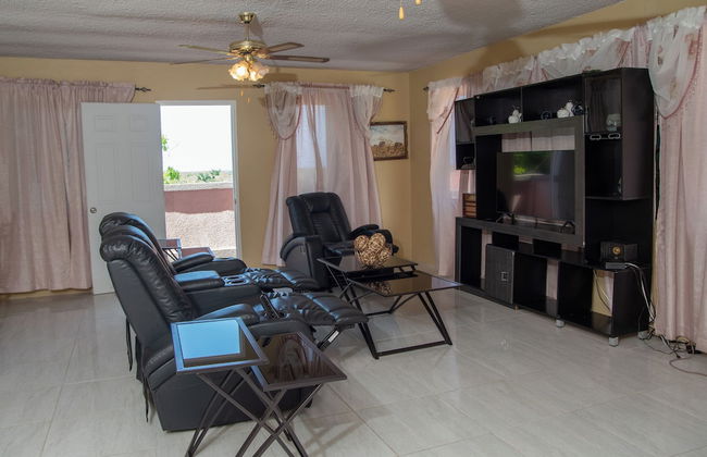 Beach-Pool-Sun-family-6 bedroom getaway - Photo 35