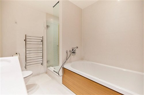 Photo 15 - The Canary Wharf Place - Stunning 2bdr Flat