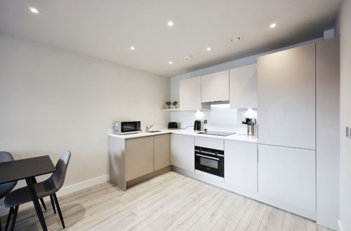 Photo 9 - Seven Living Residences Slough - Luxury Apartments