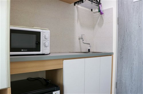 Foto 9 - Cozy Stay Studio No Kitchen At Osaka Riverview Pik 2 Apartmet