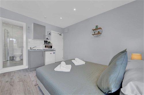 Foto 5 - Captivating 1-bed Studio in West Drayton