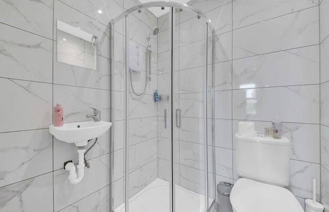 Captivating 1-bed Studio in West Drayton - Foto 13