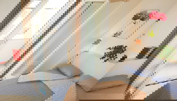 Foto 1 - Wonderful Apartment With Attic in a Quiet Area