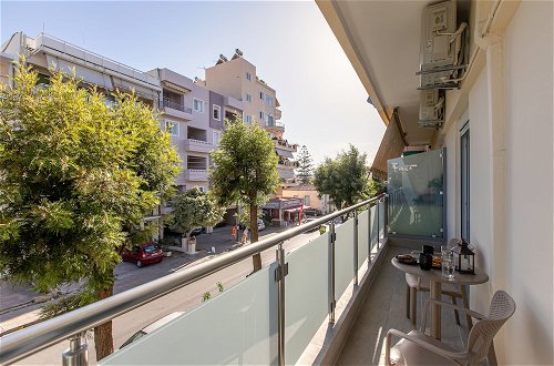 Photo 24 - Neaira city apartment near the beach