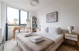 Foto 2 - Modern Brixton Jewel Apartment