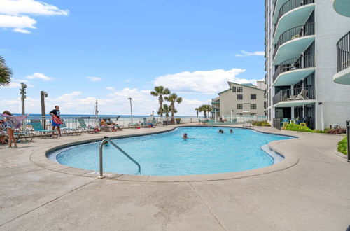 Foto 23 - Stunning 2/2 Designer Condo w Coastal Appeal Right on the Gulf