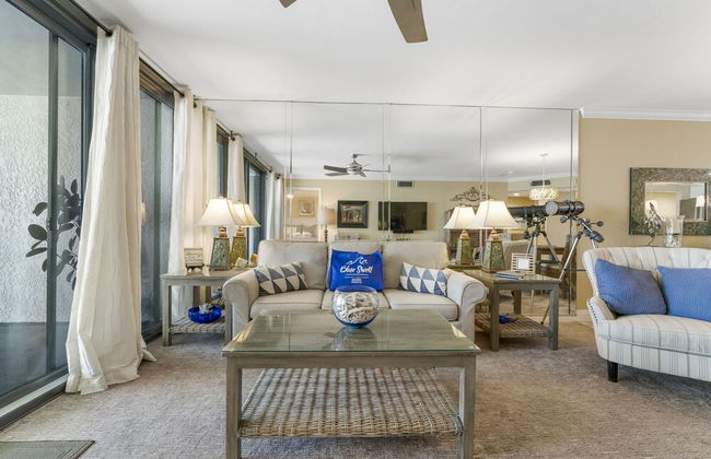 Stunning 2/2 Designer Condo w Coastal Appeal Right on the Gulf! - Foto 14