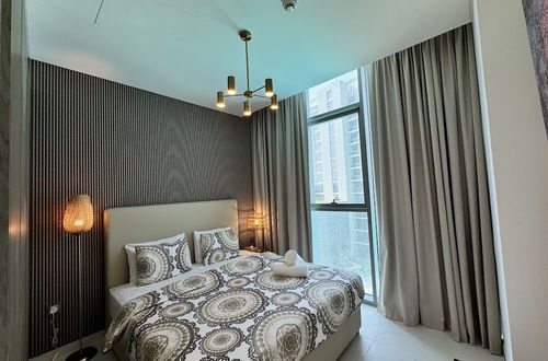 Foto 4 - Manzil - 2Br Apt nr Downtown w Lagoon & Burj View