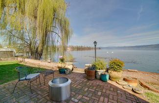 Foto 1 - Waterfront Lakeport Rental Home w/ Private Dock