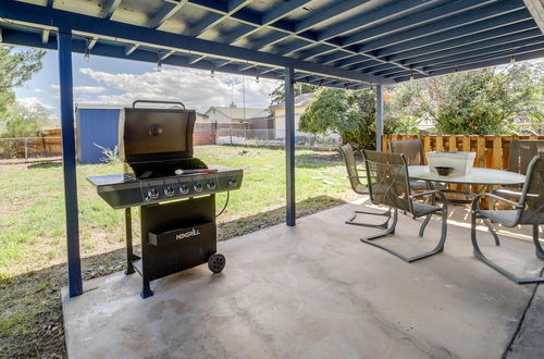 Foto 4 - Cozy Cottonwood Home w/ Covered Patio & Gas Grill