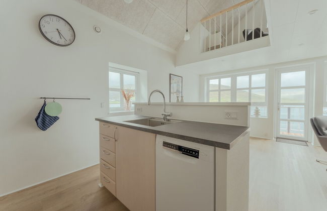 Dahlastova | Stunning Boathouse | Bay View | 3Br - Photo 8