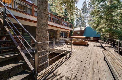 Photo 22 - Expansive Tahoe Donner House With Hot Tub