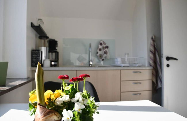 Lovely Town Apartment - Sleeps 5, Parking & Garden - Photo 12