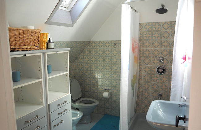 Lovely Town Apartment - Sleeps 5, Parking & Garden - Photo 8