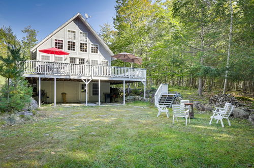 Foto 1 - Frye Island Family Cabin With Lake & Beach Access