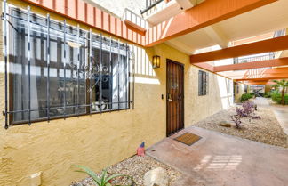 Foto 3 - Sleek Palm Springs Condo w/ Community Amenities