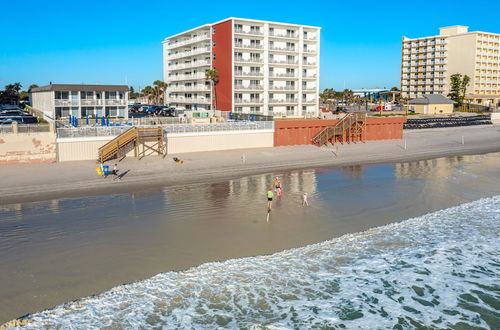 Photo 33 - Fantasy Island Resort, Daytona Beach Shores