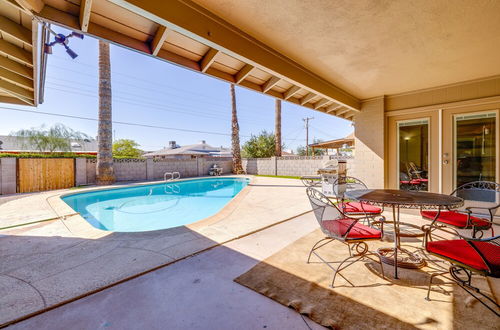 Photo 16 - Charming Tempe Home w/ Pool & Putting Green