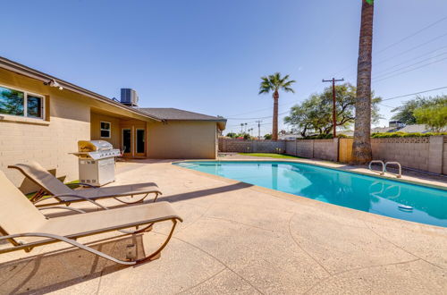 Photo 1 - Charming Tempe Home w/ Pool & Putting Green