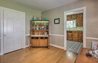 Photo 2 - Chic Lexington Apartment: 5 Mi to Keeneland