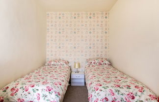 Photo 2 - 2 b&b 40 Percent off Weekly Half Price Monthly