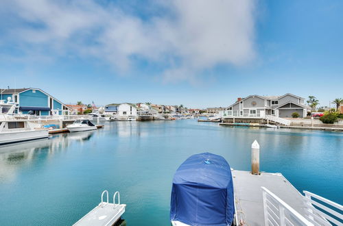 Foto 21 - Luxurious Channel Islands Harbor Home w/ Boat Dock