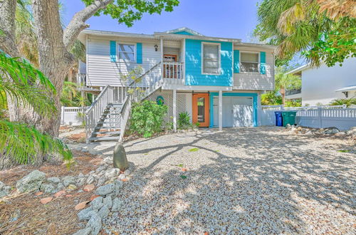 Photo 28 - Canalfront Anna Maria Cottage w/ Pool & Hot Tub