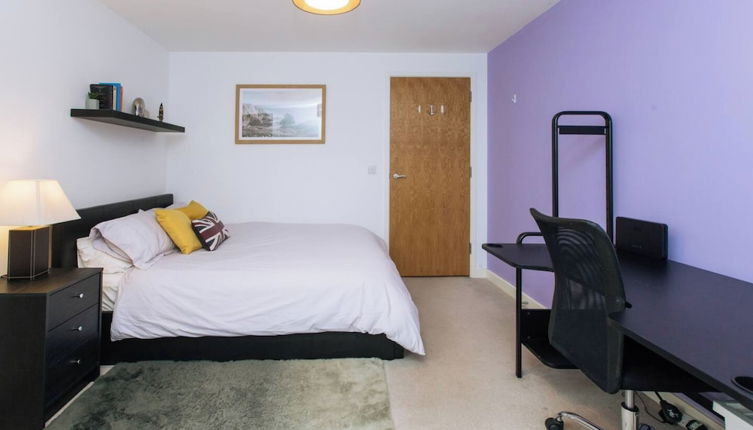 Photo 1 - Stylish & Cosy 2BD Flat - Old Market