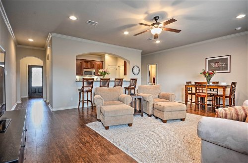 Photo 19 - College Station Townhouse w/ Patio & Pool Access