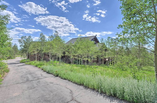 Photo 14 - Cozy Fairplay Log Cabin w/ Deck: 26 Mi to Breck