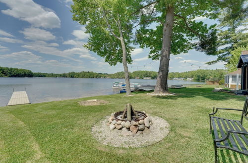 Photo 31 - Diamond Lake Waterfront Cabin w/ Deck + Dock