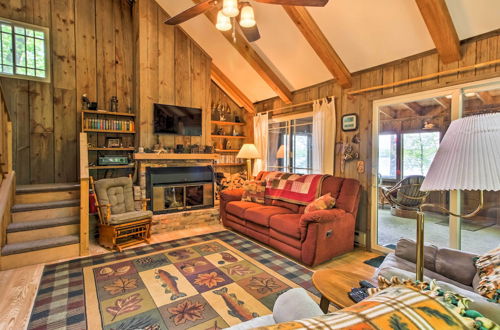 Photo 2 - Lakefront Cumberland Cabin With Dock & Fire Pit