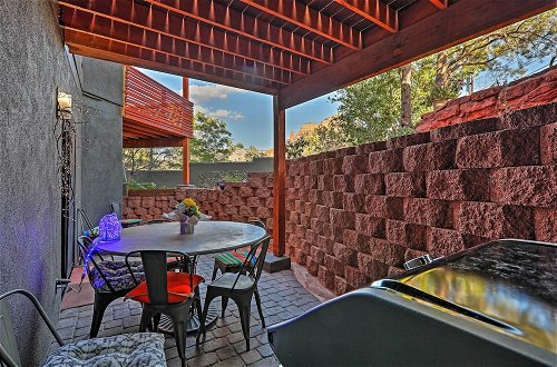 Foto 13 - Luxe Sedona Retreat With Gorgeous Red Rock Views