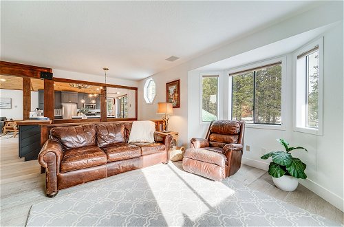 Foto 26 - Updated Tahoe Donner Cabin w/ Golf Course Views