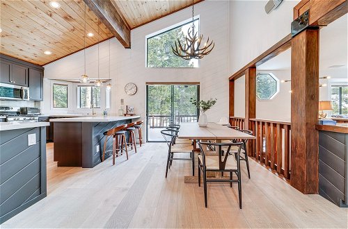 Photo 14 - Updated Tahoe Donner Cabin w/ Golf Course Views