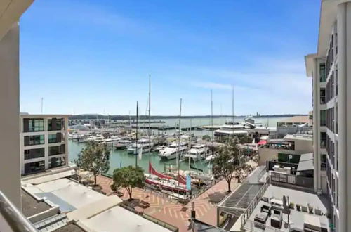 Foto 8 - Spacious Apartment On Akl Viaduct With Balcony