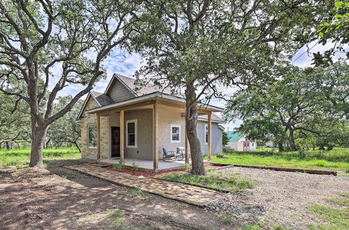 Photo 17 - Cozy Spring Branch Cottage in Hill Country