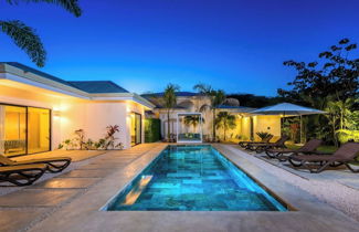 Foto 1 - New Oasis in Gated Community With Pool Breakfast