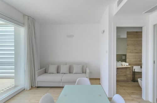 Foto 6 - Stunning Capo Falcone Charming Apartments, 1 Bed Comfort Apt Sleeps 4