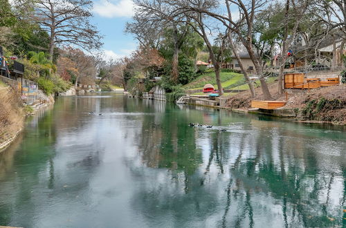 Photo 21 - Luxurious Riverfront Condo Just 1 Blk to Schlitterbahn